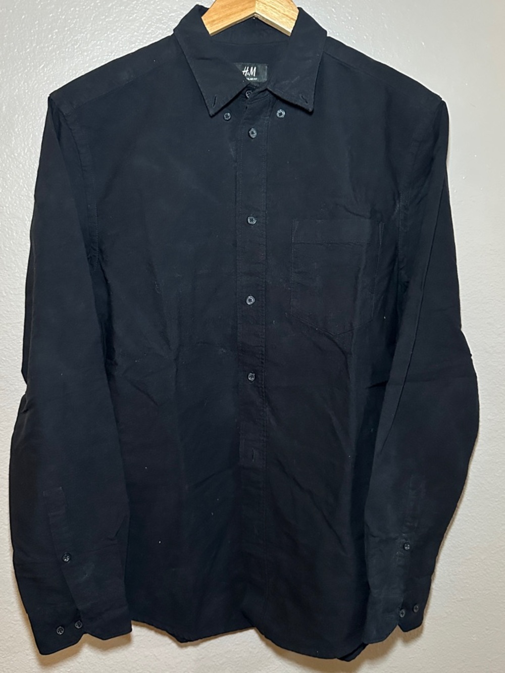 H&M Men’s Black Long-Sleeve Button Shirt